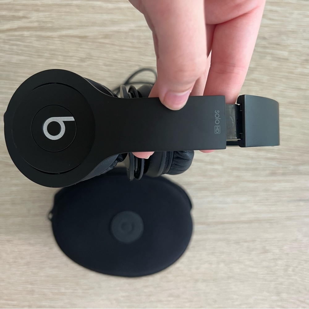 Beats - Picture 3 of 3